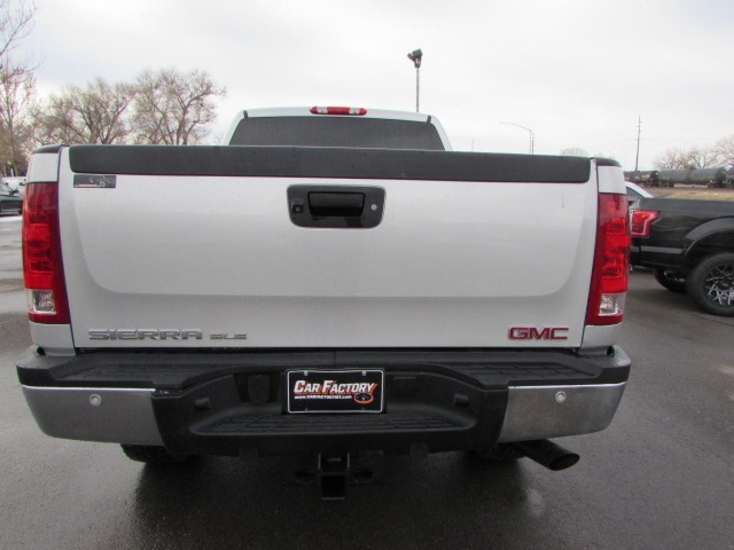 2011 Silver /Gray GMC Sierra 2500HD SLE (1GT220CG1BZ) with an 6.0 Gasoline V8 engine, 6 speed automatic transmission, located at 4562 State Avenue, Billings, MT, 59101, (406) 896-9833, 45.769516, -108.526772 - 2011 GMC Sierra 2500HD SLE Ext. Cab 4WD - One owner - Low miles! 6.0 gasoline V8 engine - 6 speed automatic transmission - 4WD - 94,830 miles - Inspected and serviced - copy of inspection and work performed as well as full vehicle history report provided - Financing available! SLE package - du - Photo#2